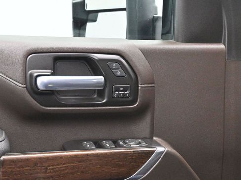 Used 2020 GMC Sierra 3500 Denali w/ Denali Ultimate Package image 11