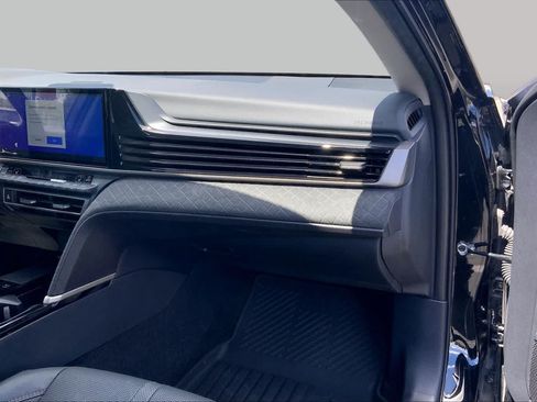 Certified 2025 Toyota Camry XLE FWD image 18