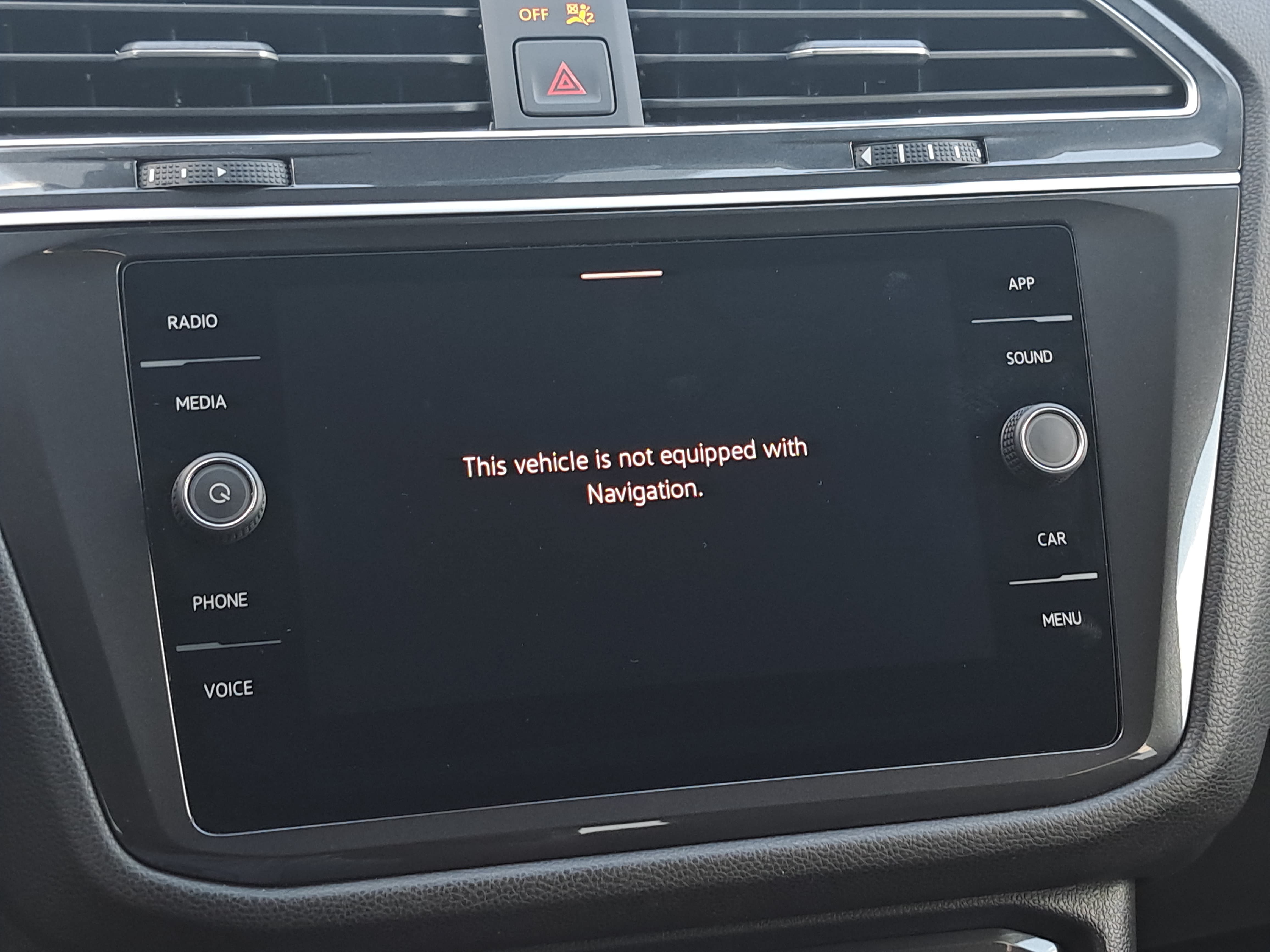 Certified 2023 Volkswagen Tiguan SE FWD image 23