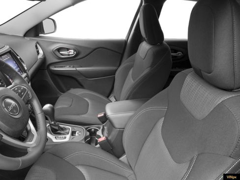 Used 2015 Jeep Cherokee Latitude w/ Comfort/Convenience Group image 6