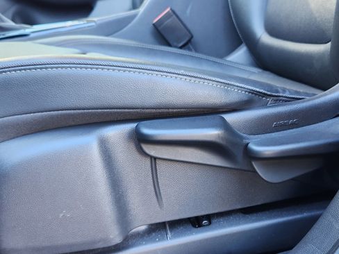 Used 2024 Buick Encore GX Sport Touring image 10