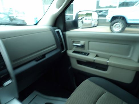 Used 2012 RAM 1500 Classic SLT w/ Protection Group AWD/4WD image 17