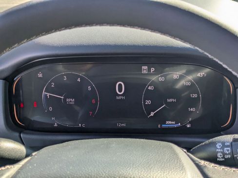 New 2026 Jeep Grand Wagoneer Limited image 17