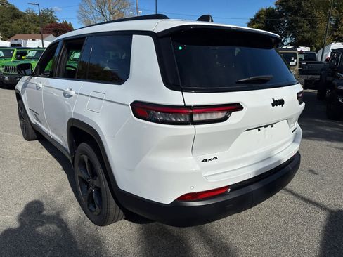 New 2025 Jeep Grand Cherokee L Limited w/ Black Appearance Package image 4