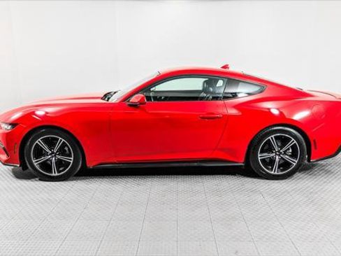 Used 2024 Ford Mustang Premium image 3