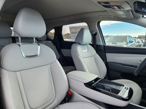 New 2026 Hyundai Tucson Limited AWD/4WD image 16