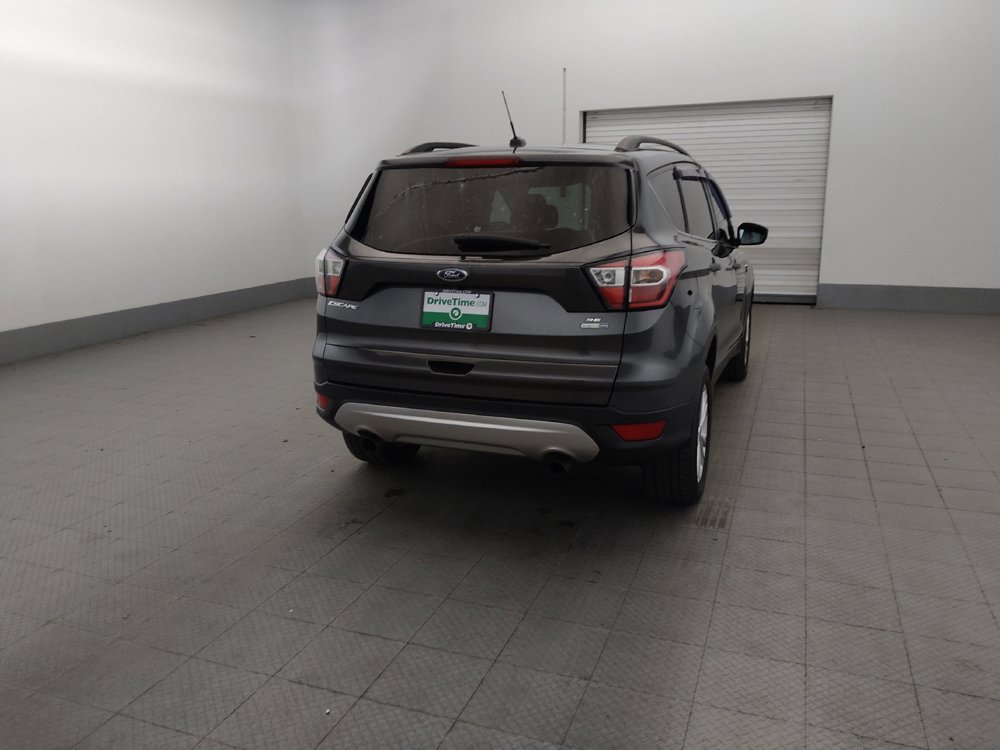 Used 2017 Ford Escape SE w/ SE Leather Comfort Package AWD/4WD image 7