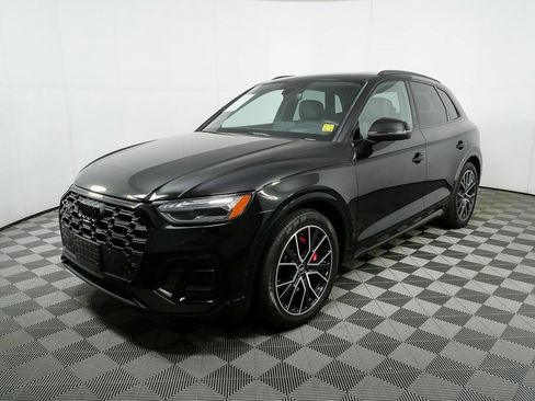 Used 2023 Audi SQ5 Prestige w/ Prestige Package image 27