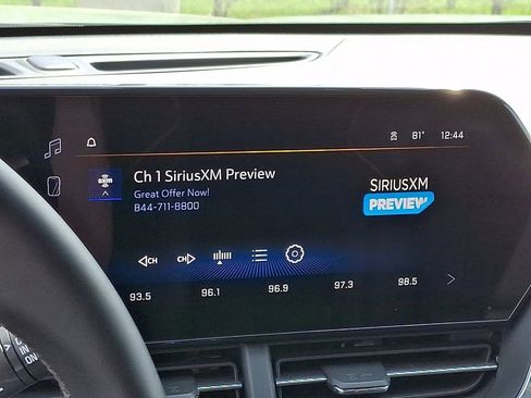 Used 2025 Chevrolet Trax ACTIV w/ Driver Confidence Package image 3