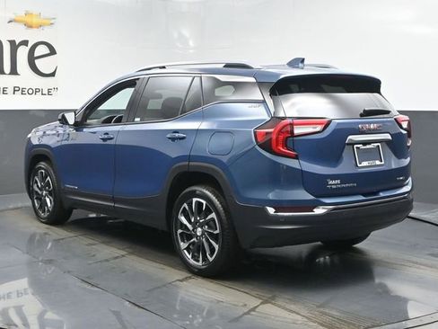 Used 2024 GMC Terrain SLT w/ Infotainment Package II image 35