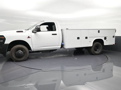 New 2026 RAM 3500 Tradesman AWD/4WD image 7