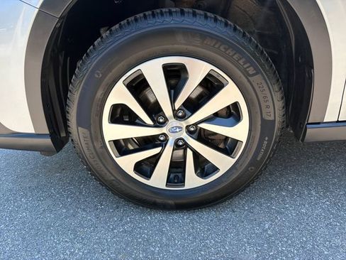 Used 2021 Subaru Outback AWD/4WD image 31