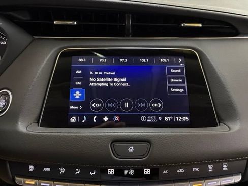 Used 2023 Cadillac XT4 Premium Luxury w/ Technology Package AWD/4WD image 48