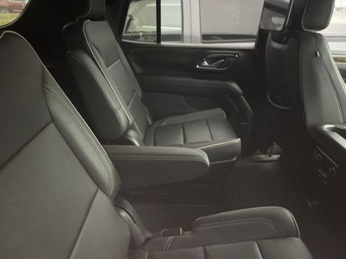 Used 2023 Chevrolet Tahoe Premier AWD/4WD image 12