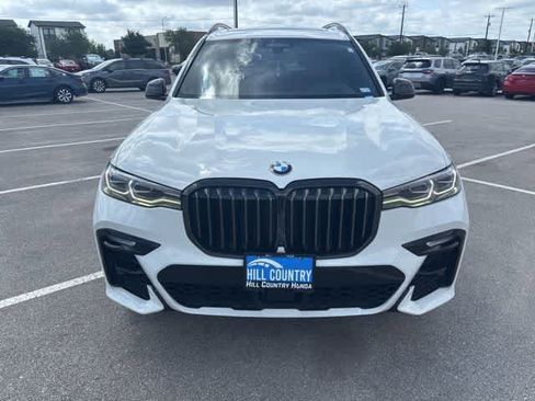 Used 2022 BMW X7 xDrive40i w/ M Sport Package AWD/4WD image 8