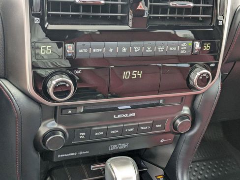 Certified 2023 Lexus GX 460 Premium w/ Premium Plus Package AWD/4WD image 12