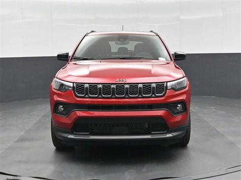 New 2026 Jeep Compass Latitude image 9