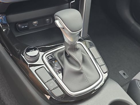 New 2026 Kia Seltos S FWD image 25