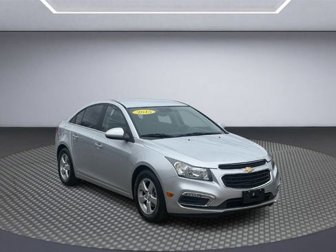 Used 2015 Chevrolet Cruze LT image 1