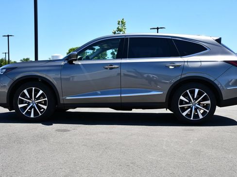 Certified 2026 Acura MDX FWD w/ Technology Package image 4