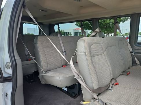 Used 2023 Chevrolet Express 3500 LT w/ LT Preferred Equipment Group RWD image 20