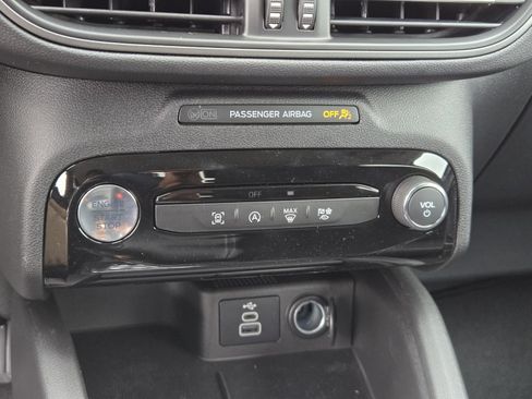 Used 2025 Ford Escape Active w/ Tech Pack #1 image 13