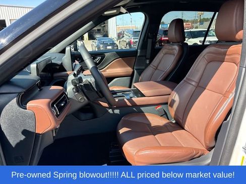 Used 2025 Lincoln Aviator Reserve AWD/4WD image 17