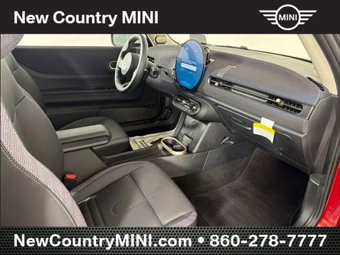 Certified 2025 MINI Cooper 2-Door Hardtop FWD image 15