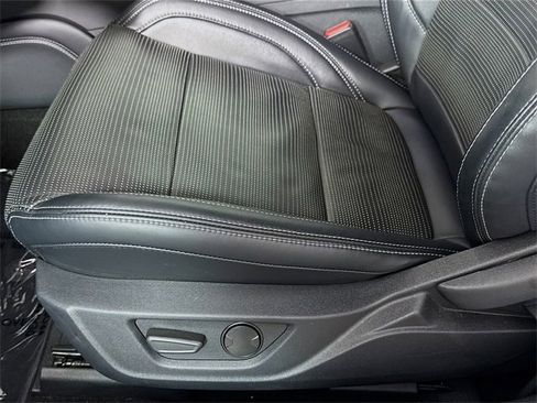 Used 2024 Ford Mustang GT Premium image 15