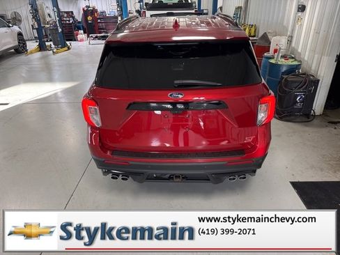 Used 2020 Ford Explorer ST w/ ST Street Pack image 12