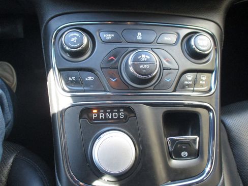 Used 2015 Chrysler 200 S w/ Navigation & Sound Group I image 12