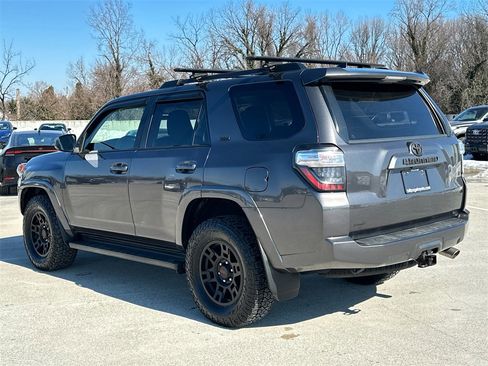 Used 2019 Toyota 4Runner SR5 w/ Wilderness Package image 3