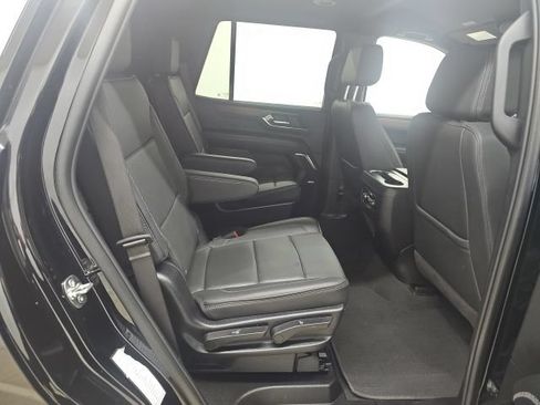 Used 2025 GMC Yukon Denali AWD/4WD image 23