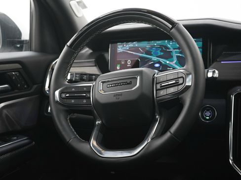 Used 2025 GMC Acadia Denali w/ Super Cruise Package AWD/4WD image 15