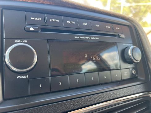 Used 2013 Dodge Grand Caravan American Value Package FWD image 18