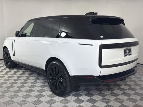 New 2026 Land Rover Range Rover Long Wheelbase SE image 3