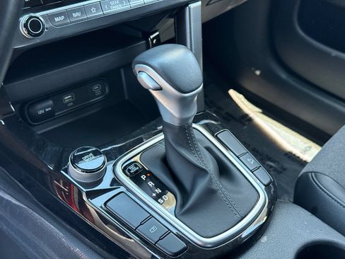 Used 2024 Kia Seltos S FWD image 21