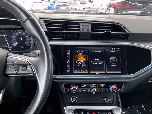 Used 2023 Audi Q3 2.0T Premium image 7