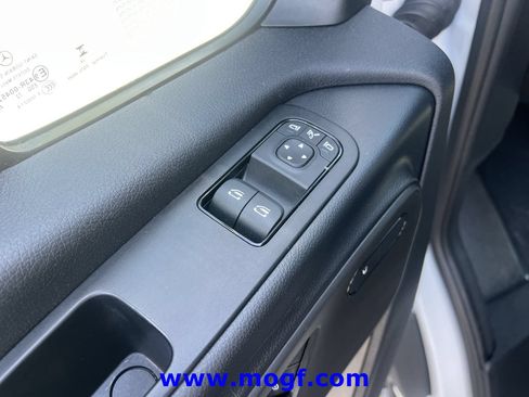 Used 2025 Mercedes-Benz Sprinter 2500 image 16