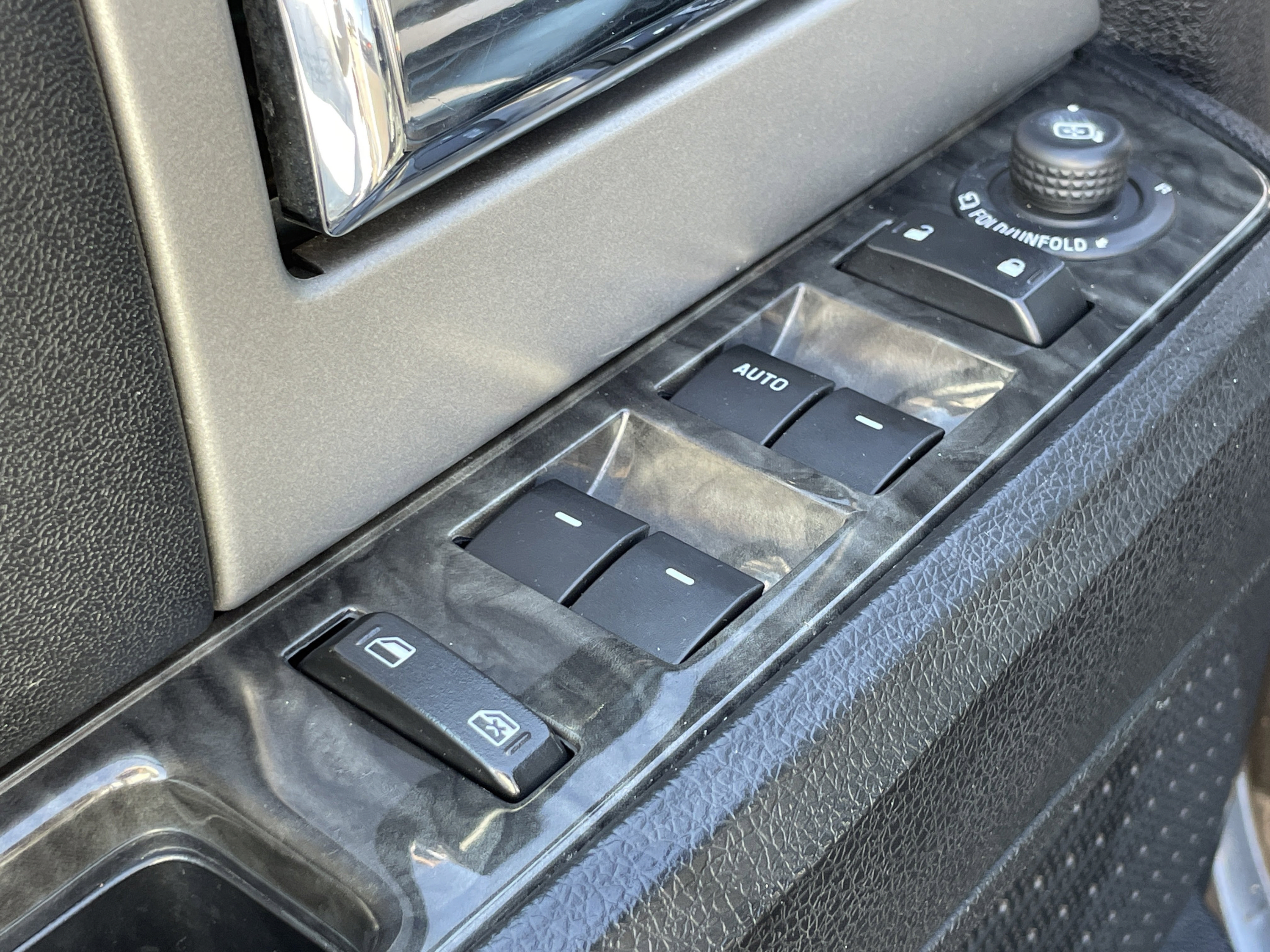 Used 2017 Ford Expedition Limited AWD/4WD image 10