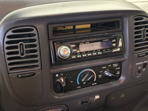 Used 2000 Ford F150 XL RWD image 23