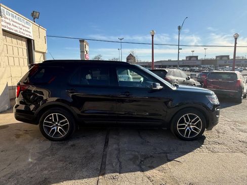 Used 2018 Ford Explorer Sport w/ Equipment Group 401A image 5