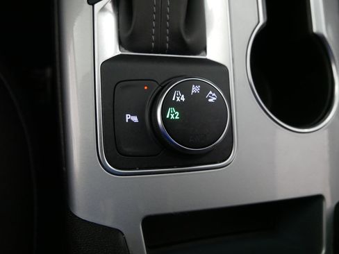 Used 2020 Chevrolet Blazer LT AWD/4WD image 29