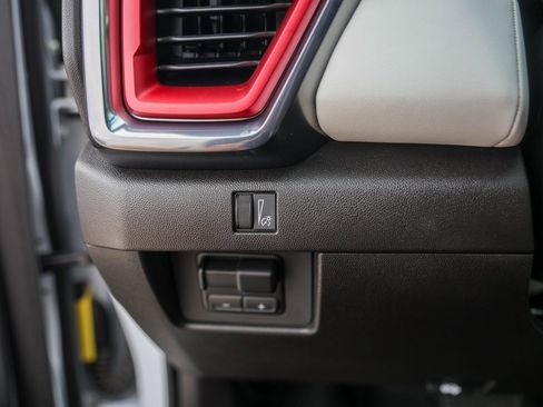 Used 2024 GMC Canyon AT4X image 16