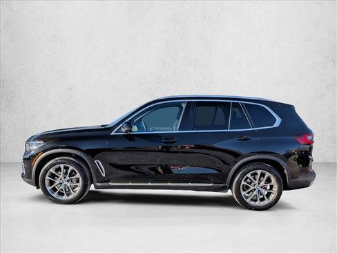 Certified 2023 BMW X5 xDrive40i w/ Premium Package image 9