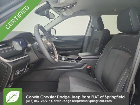 Certified 2023 Jeep Grand Cherokee L Laredo image 10