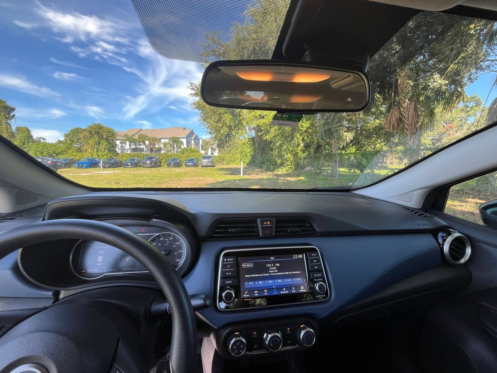 Used 2025 Nissan Versa SV FWD image 30