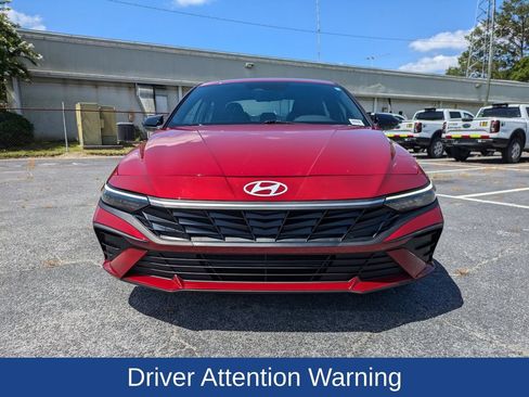 Used 2025 Hyundai Elantra Sport FWD image 10