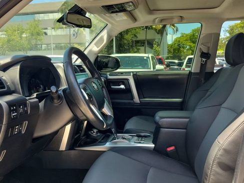 Used 2024 Toyota 4Runner SR5 Premium w/ Moonroof Package AWD/4WD image 10