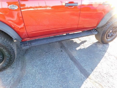 Used 2023 Ford Bronco Wildtrak image 12